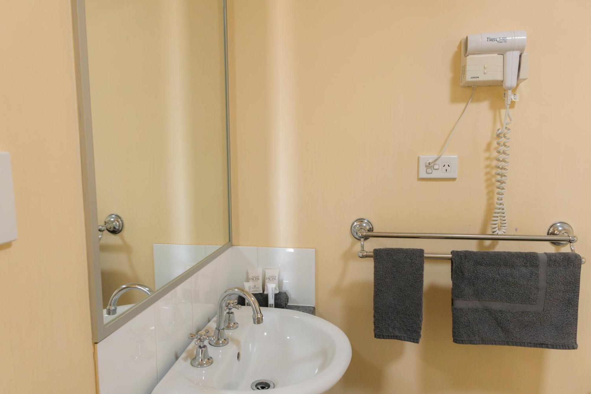 Moura Motel מראה חיצוני תמונה